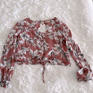 NWT Roxy long sleeve cropped top Medium